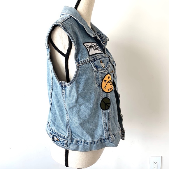 VINTAGE SLEEVELESS LEVIS JEAN JACKET - Picture 3 of 7